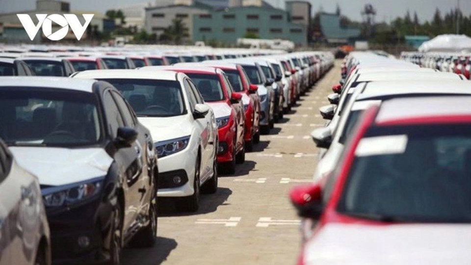 Car imports surge sharply in first half of 2025